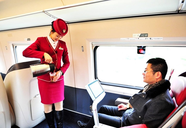 Service for Business Class Passenger on High Speed Train